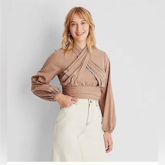 Women's Long Sleeve Mock Neck
Cross-Front Top - Future
Collective with Reese new - Picture 1 of 4